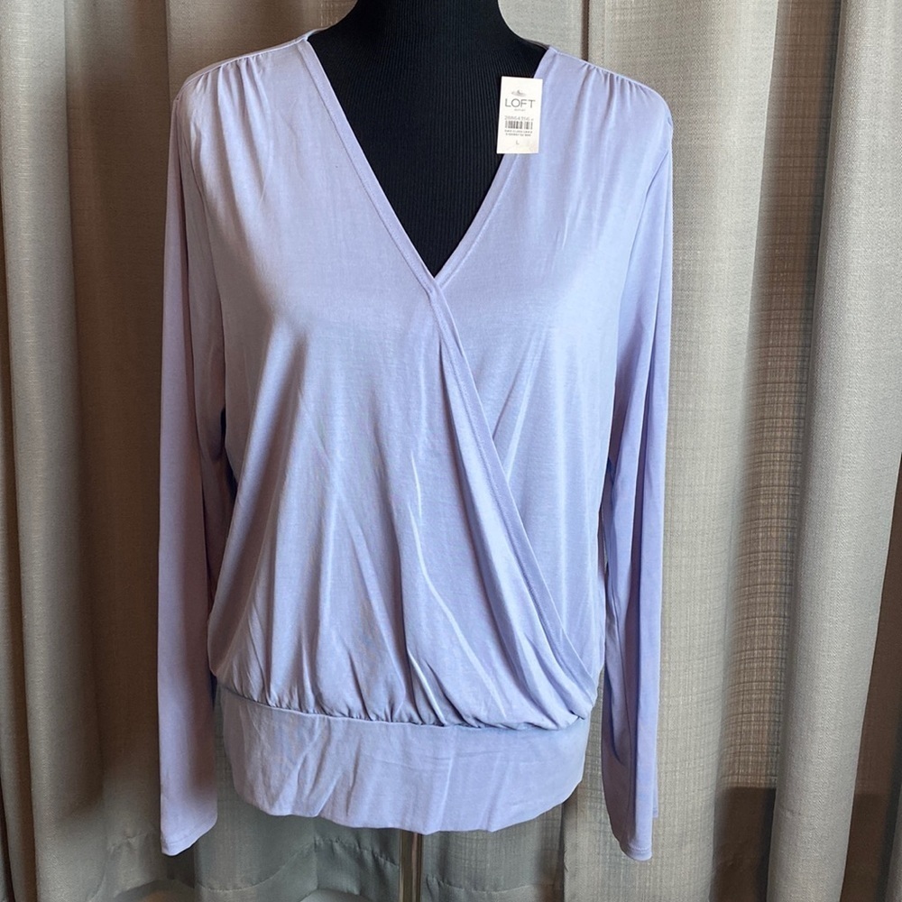 LOFT Women’s V-Neck Faux Wrap Top Pale Blue sz L NWT